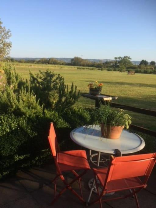 Cotswold Edge Guest Suite With Broadway Hill View Badsey Екстериор снимка